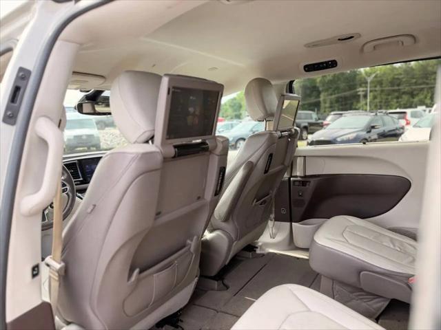 2017 Chrysler Pacifica Touring-L Plus