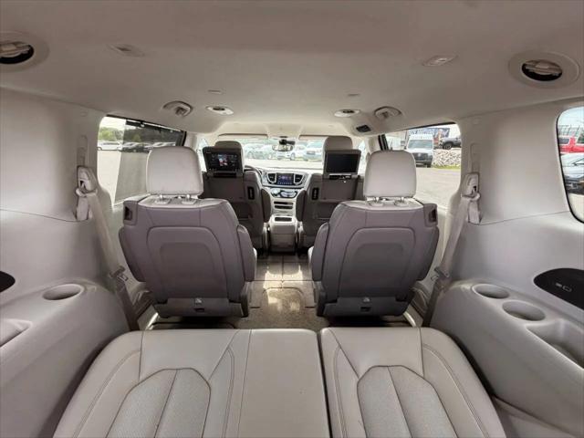 2017 Chrysler Pacifica Touring-L Plus
