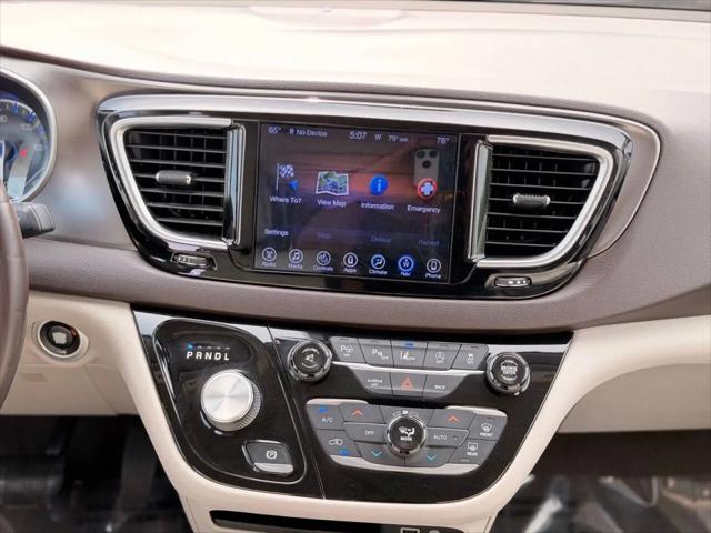 2017 Chrysler Pacifica Touring-L Plus