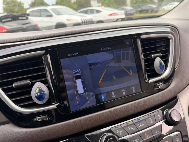 2017 Chrysler Pacifica Touring-L Plus