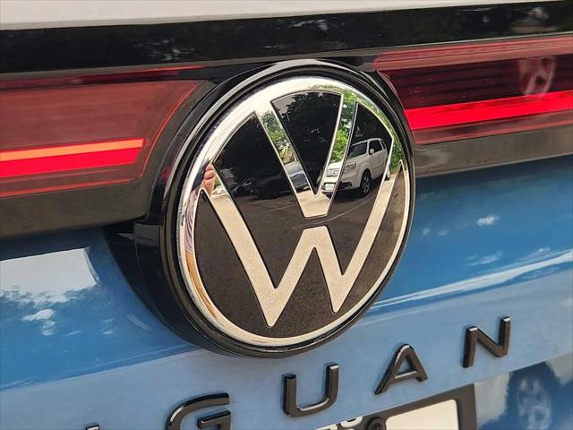 2025 Volkswagen Tiguan 2.0T SE R-Line Black