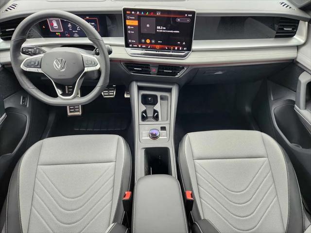 2025 Volkswagen Tiguan 2.0T SE R-Line Black
