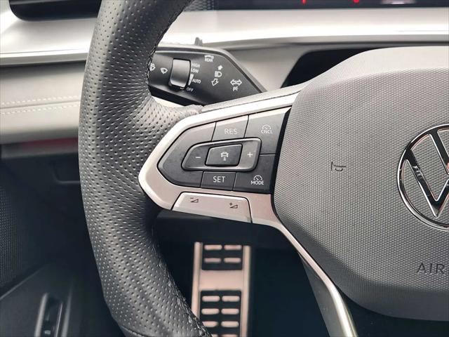 2025 Volkswagen Tiguan 2.0T SE R-Line Black