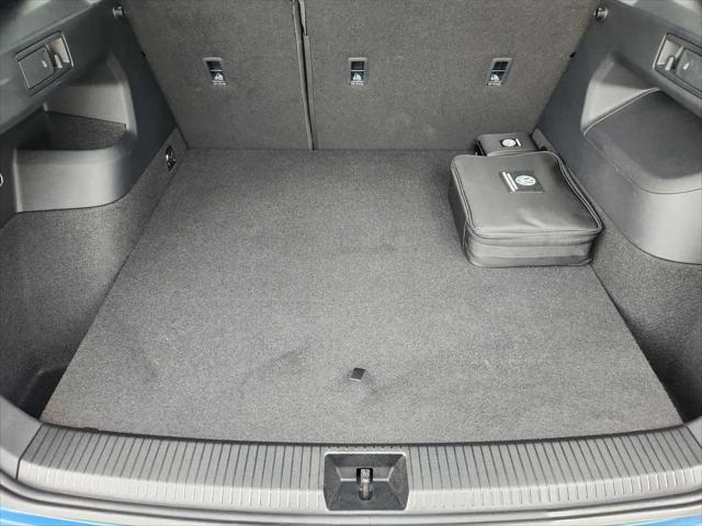 2025 Volkswagen Tiguan 2.0T SE R-Line Black