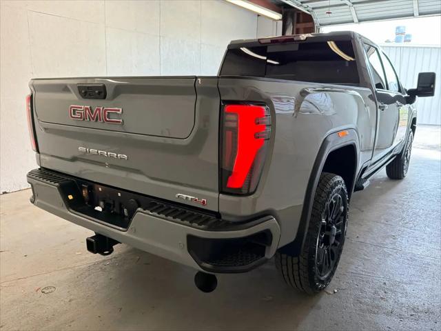 2024 GMC Sierra 2500HD 4WD Crew Cab Standard Bed AT4