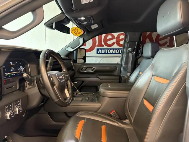 2024 GMC Sierra 2500HD 4WD Crew Cab Standard Bed AT4