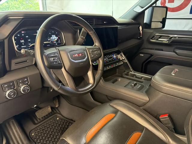 2024 GMC Sierra 2500HD 4WD Crew Cab Standard Bed AT4
