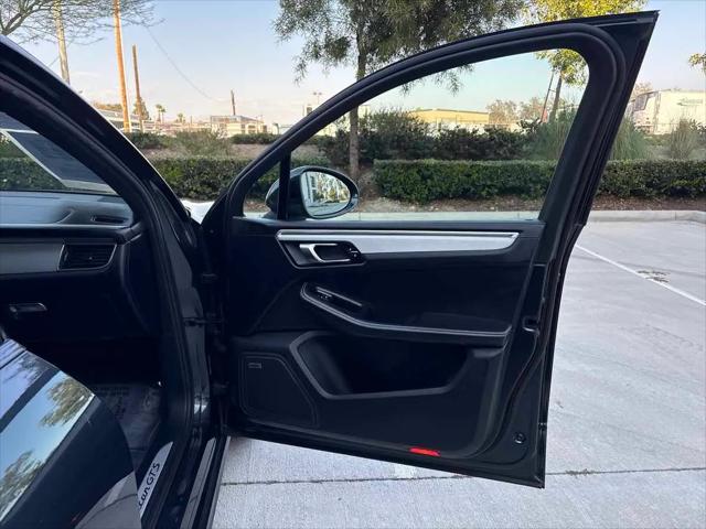 2017 Porsche Macan GTS