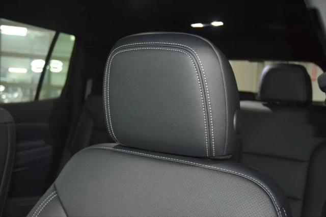 2026 Chevrolet Traverse AWD LT