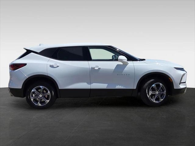 2025 Chevrolet Blazer AWD 2LT