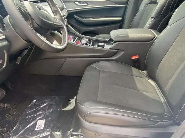 2026 Jeep Grand Cherokee L Altitude 4x2