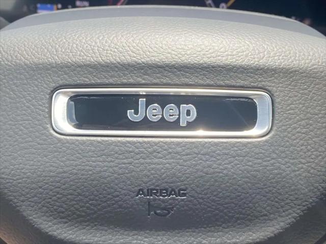 2026 Jeep Grand Cherokee L Altitude 4x2