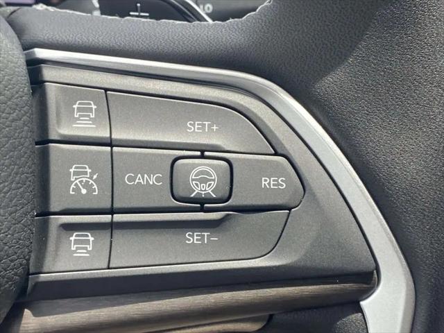 2026 Jeep Grand Cherokee L Altitude 4x2