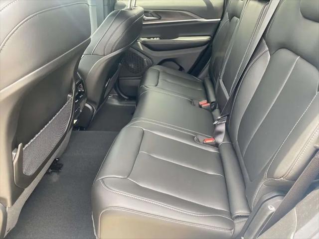 2026 Jeep Grand Cherokee Limited 4x2