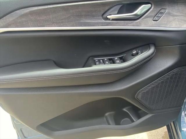 2026 Jeep Grand Cherokee Limited 4x2