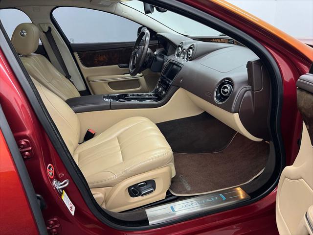 2014 Jaguar XJ Base w/ AWD