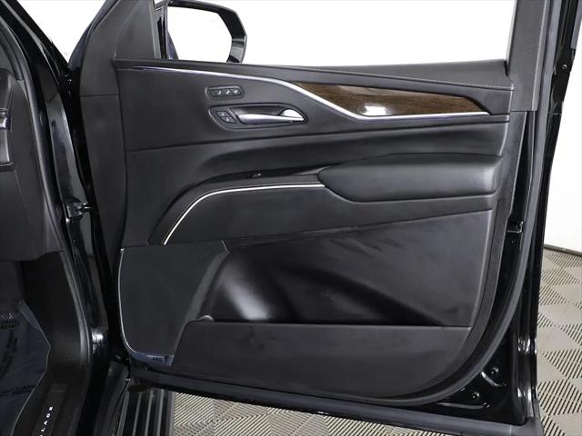 2023 Cadillac Escalade 4WD Sport Platinum