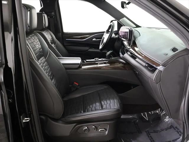 2023 Cadillac Escalade 4WD Sport Platinum