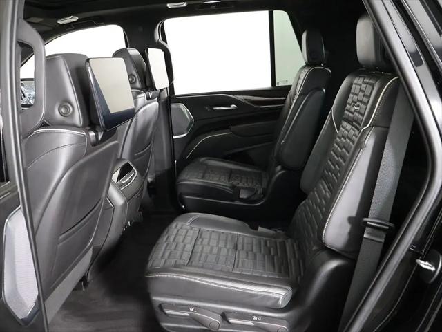 2023 Cadillac Escalade 4WD Sport Platinum