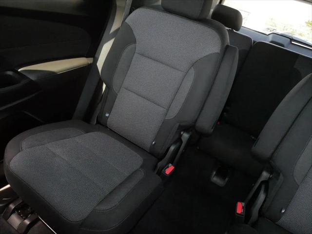 2023 Chevrolet Traverse FWD LT Cloth