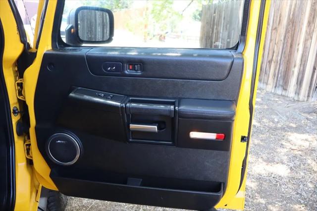 2006 HUMMER H2 Base