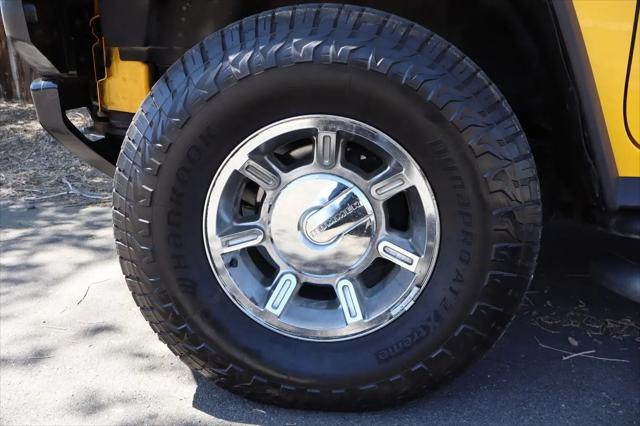 2006 HUMMER H2 Base