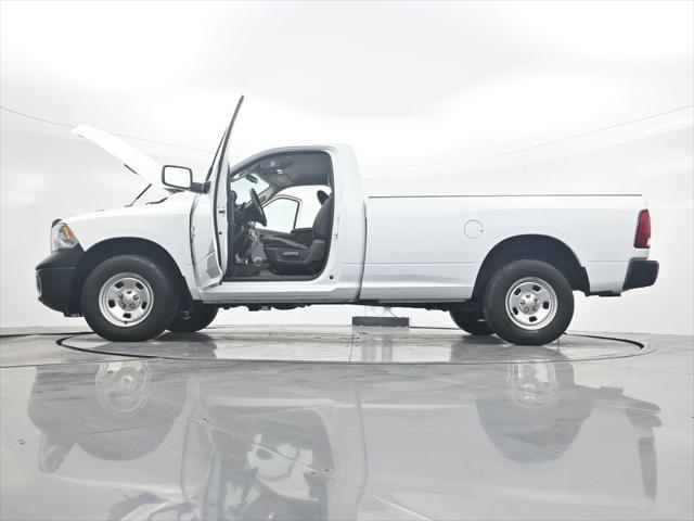 2022 Ram 1500 Classic Tradesman Regular Cab 4x4 8' Box