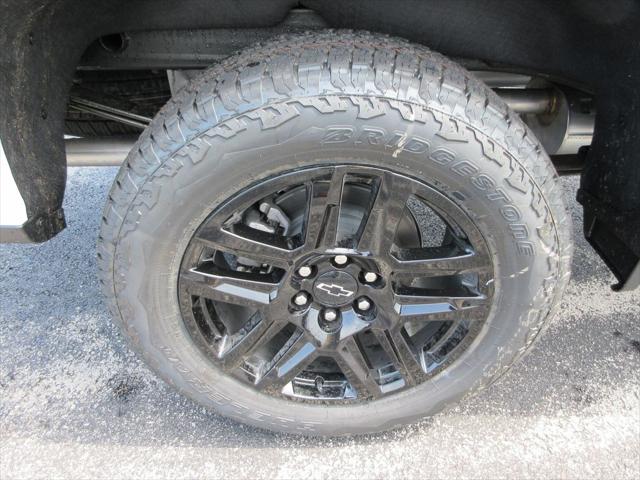 2026 Chevrolet Silverado 1500 4WD Crew Cab Standard Bed LT Trail Boss