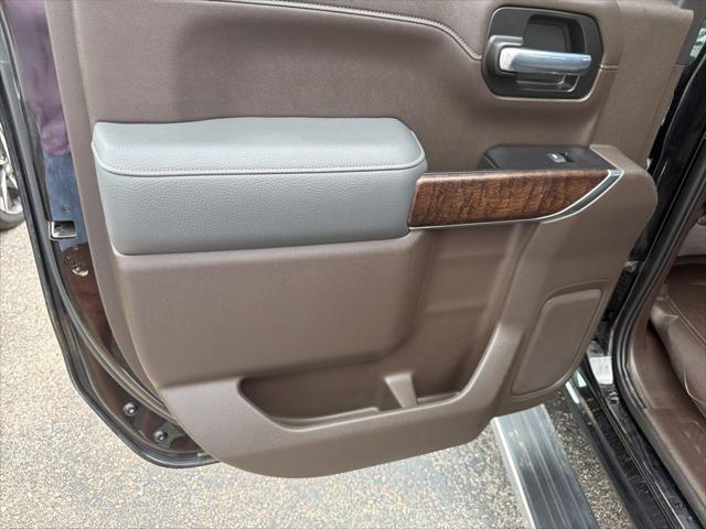 2020 GMC Sierra 1500 4WD Crew Cab Short Box Denali