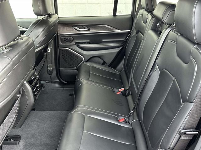 2022 Jeep Grand Cherokee Limited 4x2