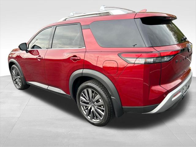 2022 Nissan Pathfinder SL 4WD