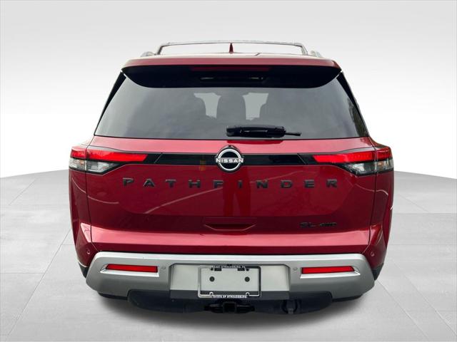 2022 Nissan Pathfinder SL 4WD