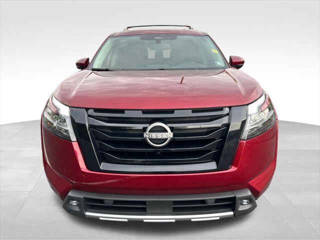 2022 Nissan Pathfinder SL 4WD