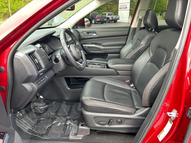 2022 Nissan Pathfinder SL 4WD
