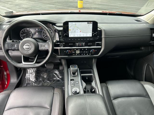 2022 Nissan Pathfinder SL 4WD
