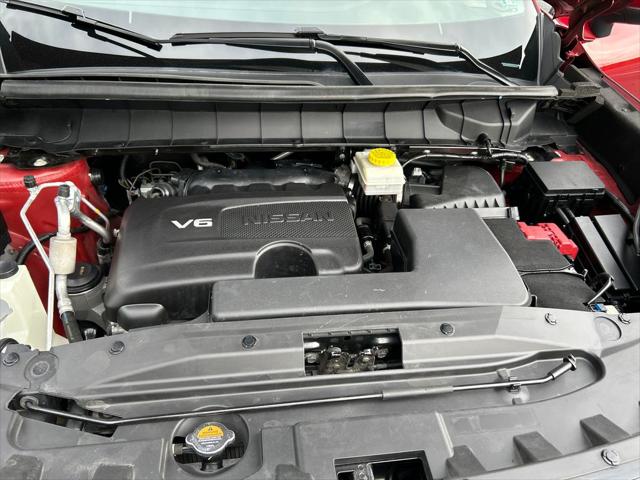 2022 Nissan Pathfinder SL 4WD