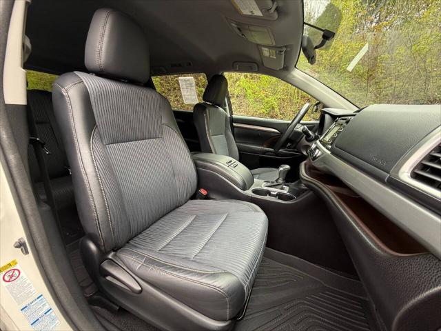 2015 Toyota Highlander LE Plus V6