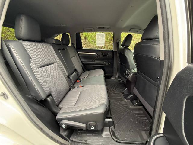 2015 Toyota Highlander LE Plus V6