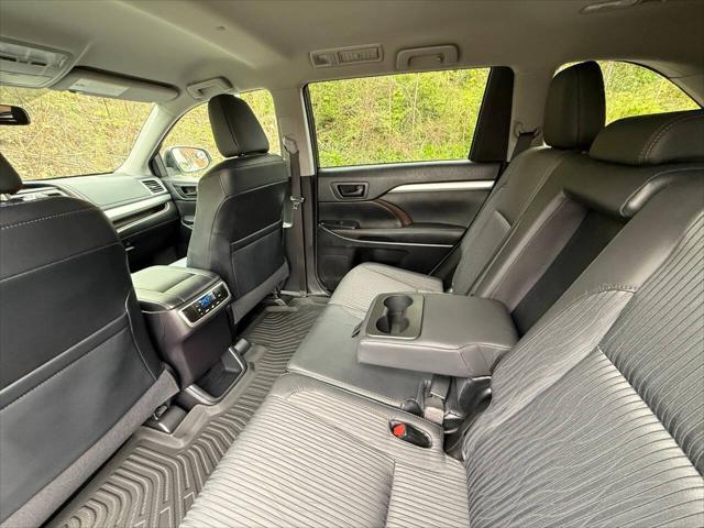 2015 Toyota Highlander LE Plus V6