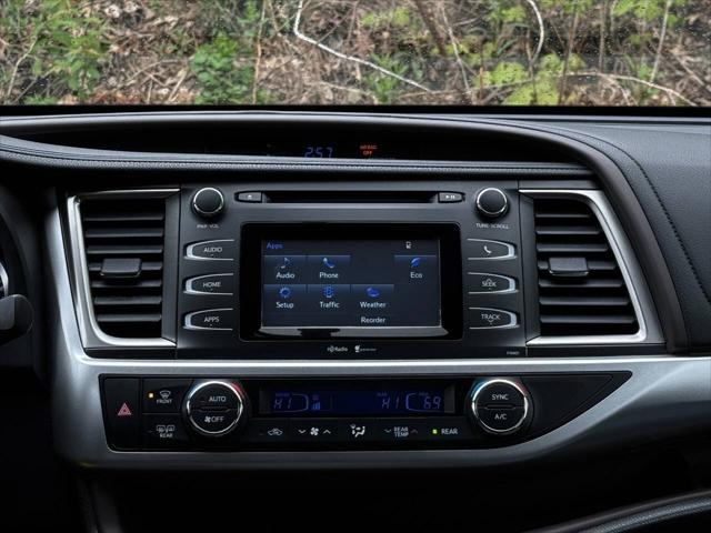 2015 Toyota Highlander LE Plus V6