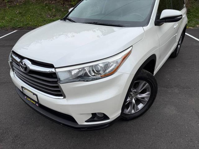 2015 Toyota Highlander LE Plus V6