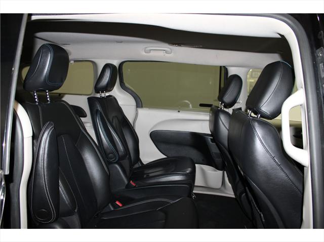 2021 Chrysler Pacifica Hybrid Touring L