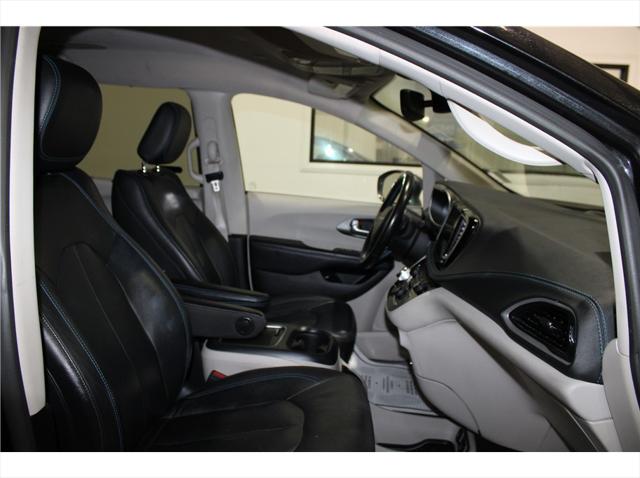 2021 Chrysler Pacifica Hybrid Touring L