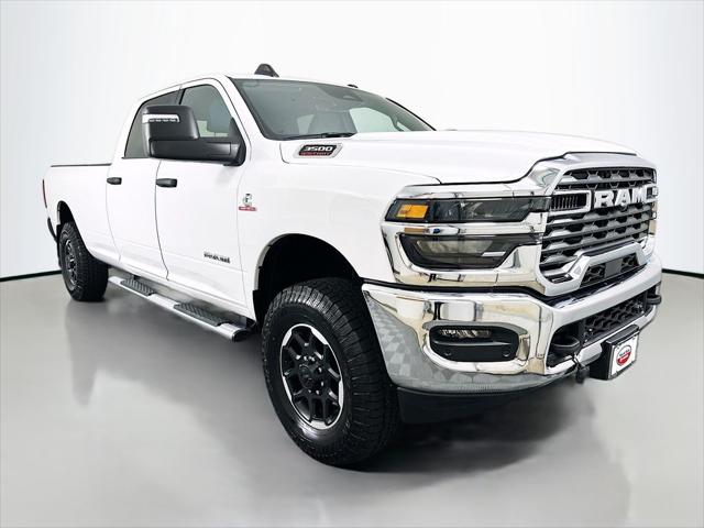 2025 Ram 3500 Big Horn Crew Cab 4x4 8' Box