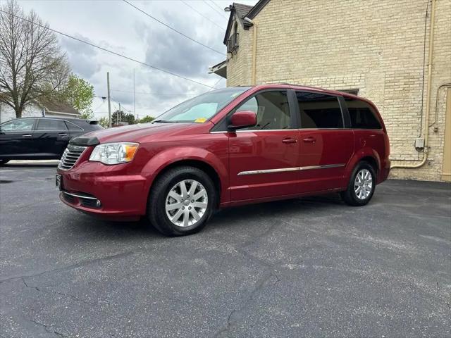 2015 Chrysler Town & Country Touring for sale in Watertown, WI