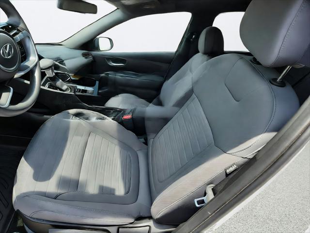 2024 Hyundai Santa Cruz SE