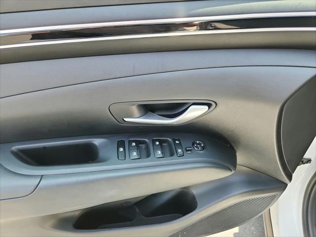 2024 Hyundai Santa Cruz SE