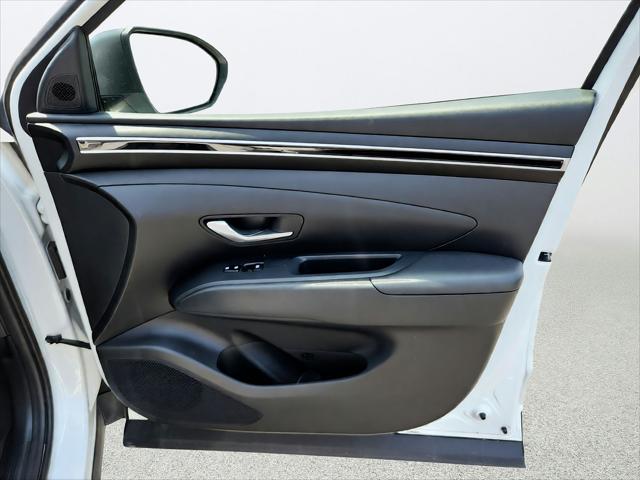 2024 Hyundai Santa Cruz SE