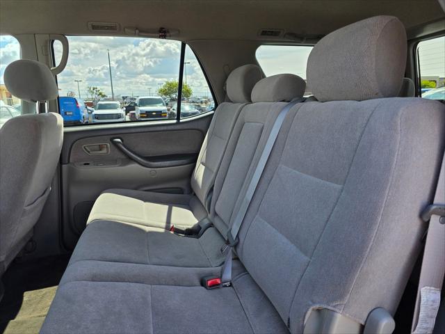 2004 Toyota Sequoia SR5 V8