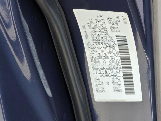 2004 Toyota Sequoia SR5 V8